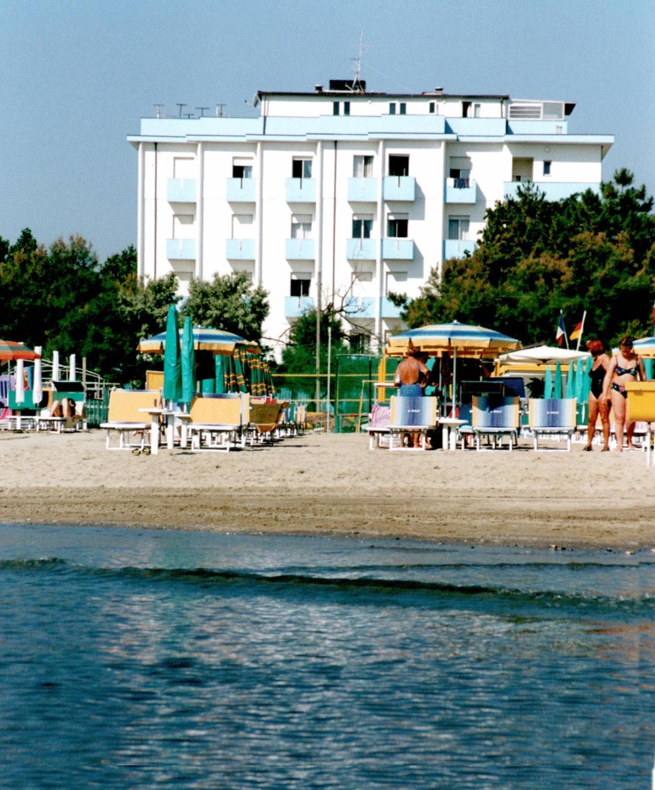 Hotel Mirage Лидо-ди-Классе Экстерьер фото
